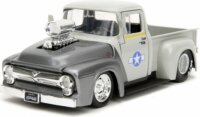 Jada Toys Street Fighter 1956 Ford Pickup autó Guile figurával 1:24