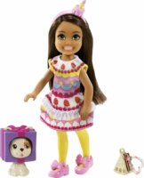 Mattel Barbie Chelsea Club Barna hajú baba torta jelmezben kutya figurával