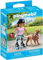 Playmobil 71739 My Life - Görkorcsolyás lány és retriever